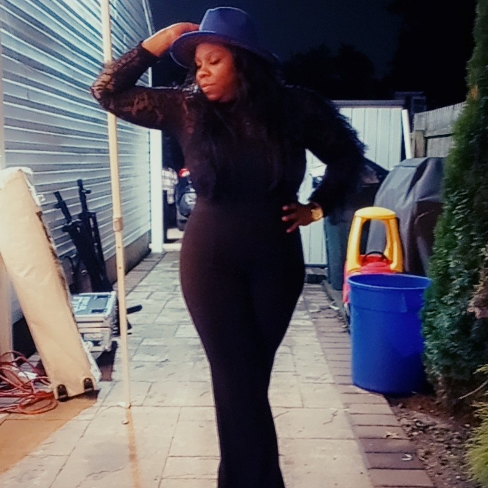 Meet your Posher, Shaneen